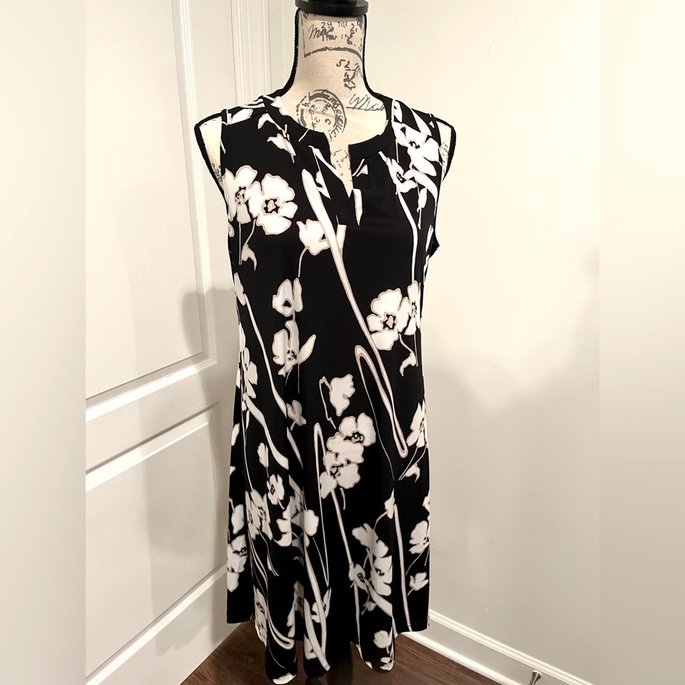 Black Chico Dress size 1 (Medium) never worn, tags still on.